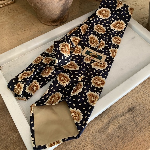 VINTAGE JOSEPH ABBOUND Tie Italian Silk Paisley Pattern Blue & Gold - Picture 3 of 6